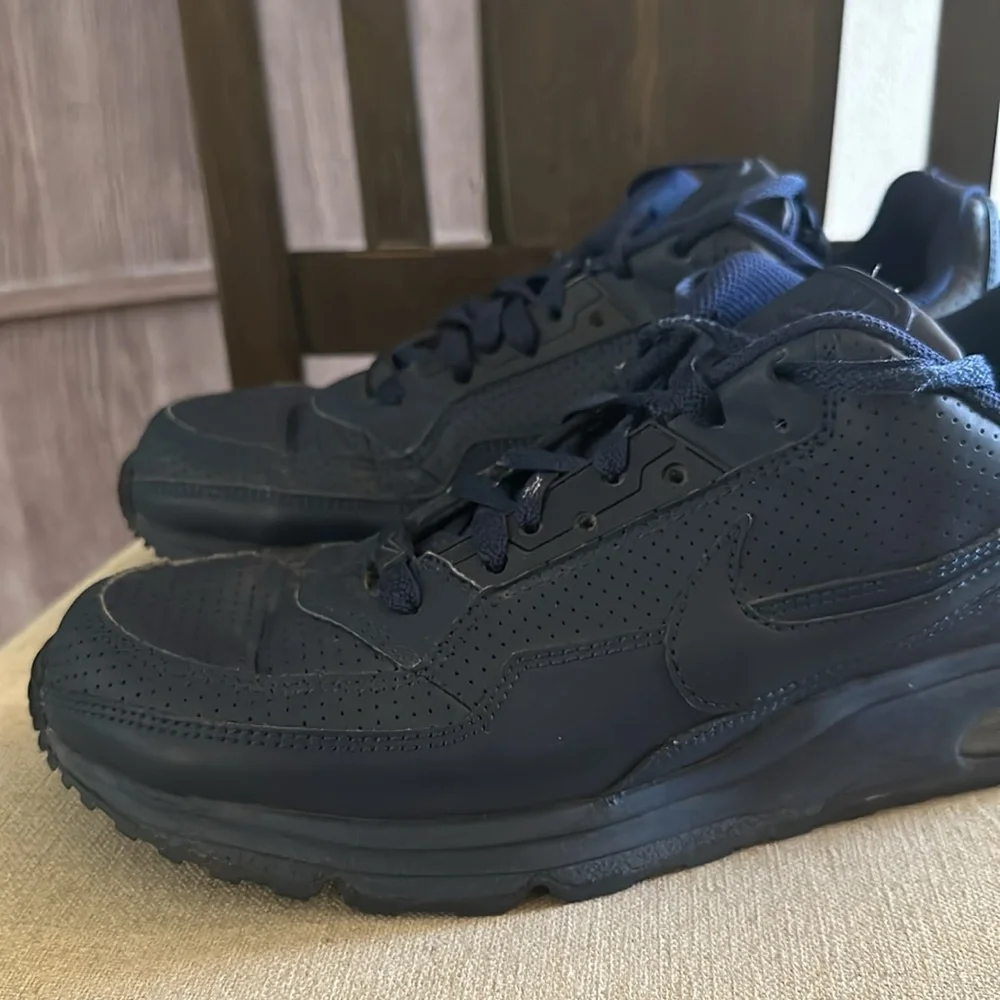 Nike Men’s Air Max LTD 3 Sneakers Midnight Navy (Navy Blue) Size 12